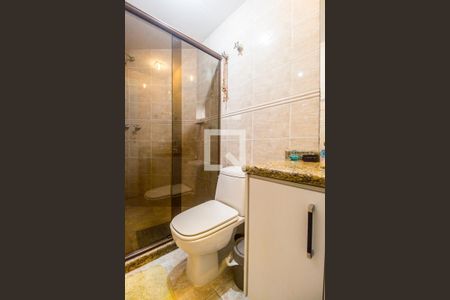 Apartamento à venda com 202m², 4 quartos e 3 vagasBanheiro da Suíte 2