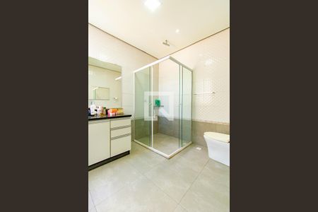 Casa à venda com 170m², 3 quartos e 2 vagasBanheiro/Quarto 1