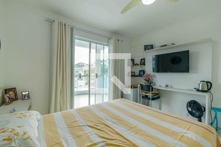 Casa de condomínio à venda com 329m², 4 quartos e 2 vagasSuíte 2