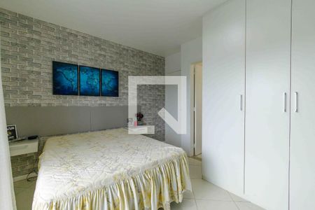 Casa de condomínio à venda com 329m², 4 quartos e 2 vagasSuíte 3