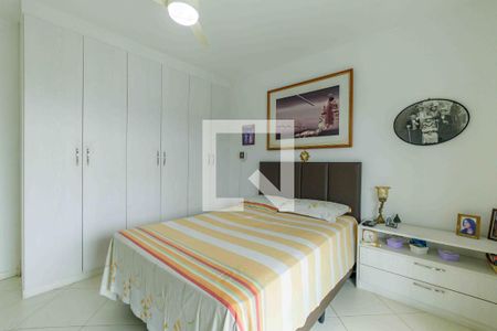 Casa de condomínio à venda com 329m², 4 quartos e 2 vagasSuíte 2