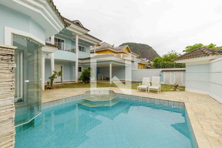 Casa de condomínio à venda com 329m², 4 quartos e 2 vagasÁrea de Lazer