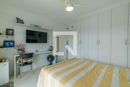 Casa de condomínio à venda com 329m², 4 quartos e 2 vagasSuíte 2