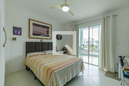 Casa de condomínio à venda com 329m², 4 quartos e 2 vagasSuíte 2