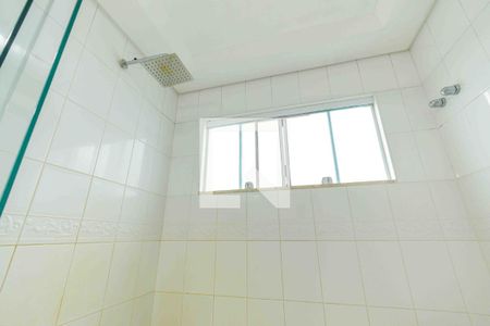 Casa de condomínio à venda com 329m², 4 quartos e 2 vagasBanheiro da Suíte 1