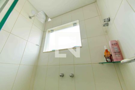 Casa de condomínio à venda com 329m², 4 quartos e 2 vagasBanheiro da Suíte 3