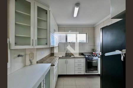Apartamento à venda com 72m², 2 quartos e 1 vagaCozinha 