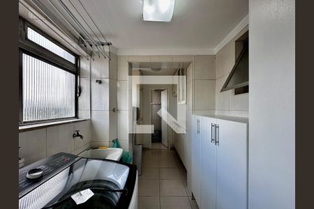 Apartamento à venda com 72m², 2 quartos e 1 vagaÁrea de Serviço