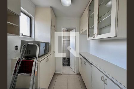 Apartamento à venda com 72m², 2 quartos e 1 vagaÁrea de Serviço