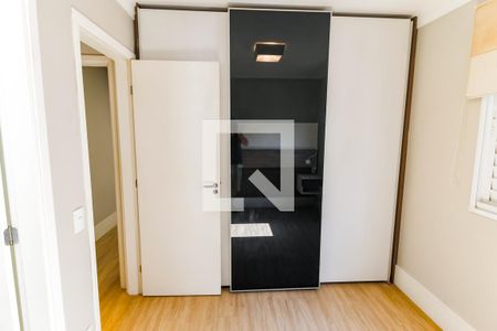 Apartamento à venda com 66m², 2 quartos e 1 vagaSuíte - armários