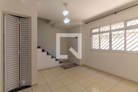 Sala de casa de condomínio para alugar com 2 quartos, 58m² em Vila Aricanduva, São Paulo