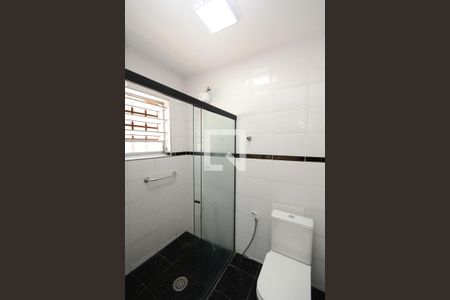 Casa para alugar com 111m², 2 quartos e 1 vagaBanheiro