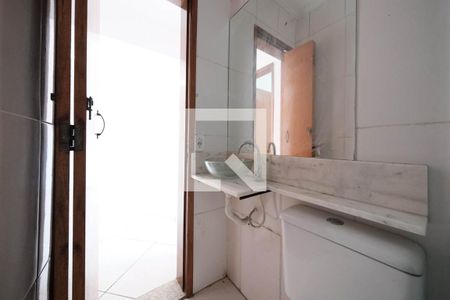 Casa de condomínio à venda com 43m², 2 quartos e 1 vagaBanheiro