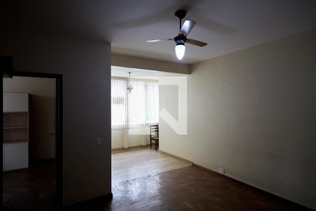 Sala de TV de apartamento à venda com 4 quartos, 240m² em Funcionários, Belo Horizonte