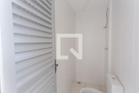 Apartamento para alugar com 280m², 3 quartos e 2 vagas Apartamento para alugar com 280m², 3 quartos e 2 vagasBanheiro de Serviço