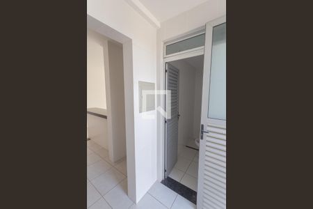 Apartamento para alugar com 280m², 3 quartos e 2 vagas Apartamento para alugar com 280m², 3 quartos e 2 vagasÁrea de Serviço