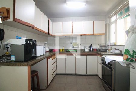 Apartamento à venda com 158m², 4 quartos e 1 vaga Apartamento à venda com 158m², 4 quartos e 1 vagaCozinha