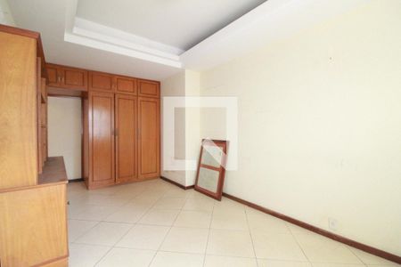 Apartamento à venda com 158m², 4 quartos e 1 vaga Apartamento à venda com 158m², 4 quartos e 1 vagaSuíte