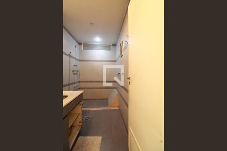 Apartamento à venda com 158m², 4 quartos e 1 vaga Apartamento à venda com 158m², 4 quartos e 1 vagaBanheiro da Suíte