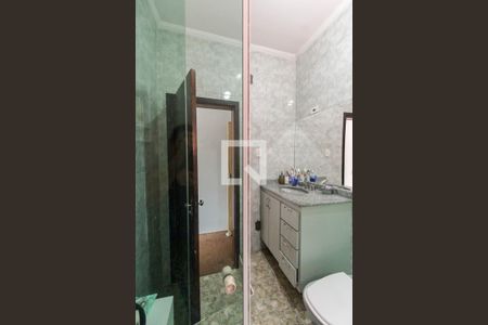 Casa para alugar com 80m², 2 quartos e 2 vagasBanheiro da Suíte