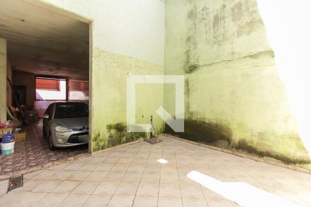 Casa para alugar com 80m², 2 quartos e 2 vagasQuintal