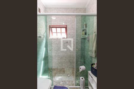 Casa para alugar com 80m², 2 quartos e 2 vagasBanheiro da Suíte