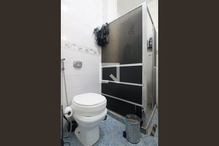 Apartamento à venda com 103m², 3 quartos e sem vaga Apartamento à venda com 103m², 3 quartos e sem vagaBanheiro social