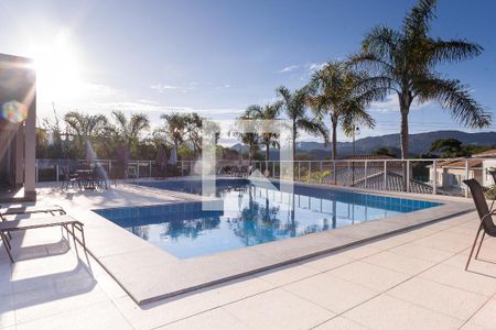 Casa de condomínio à venda com 127m², 3 quartos e 2 vagasPiscina