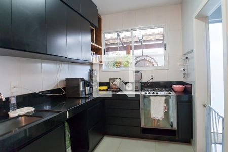 Casa de condomínio à venda com 127m², 3 quartos e 2 vagasCozinha