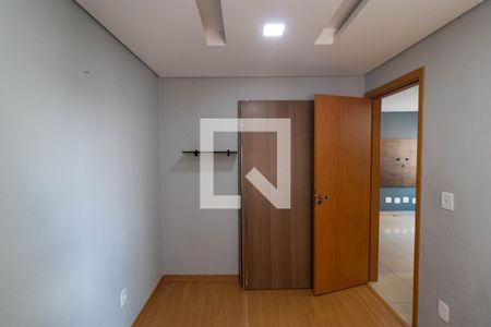 Apartamento à venda com 44m², 2 quartos e 1 vagaQuarto 02