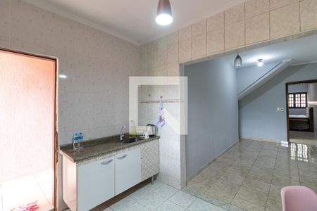 Sala/Cozinha de casa para alugar com 1 quarto, 68m² em Jardim Helian, São Paulo