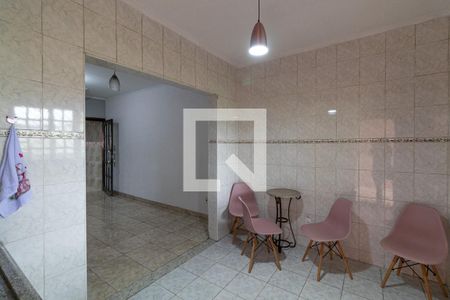 Sala/Cozinha de casa para alugar com 1 quarto, 68m² em Jardim Helian, São Paulo