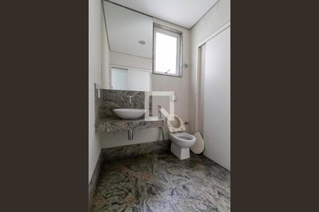 Casa à venda com 364m², 4 quartos e 7 vagasÁrea externa