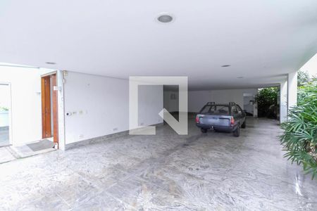 Casa à venda com 364m², 4 quartos e 7 vagasGaragem