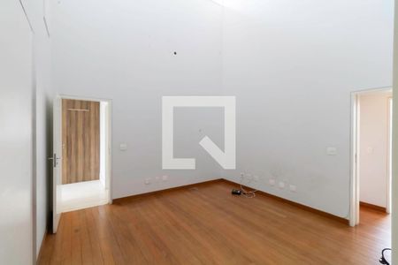 Casa à venda com 364m², 4 quartos e 7 vagasSala 2