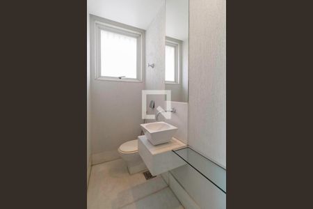 Casa à venda com 364m², 4 quartos e 7 vagasLavabo 