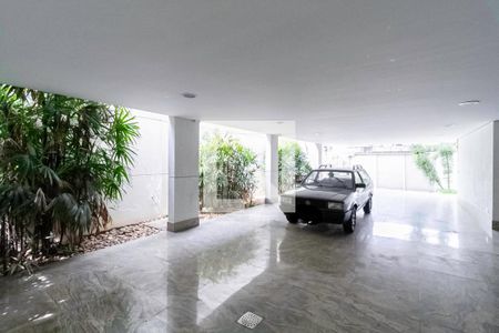 Casa à venda com 364m², 4 quartos e 7 vagasGaragem