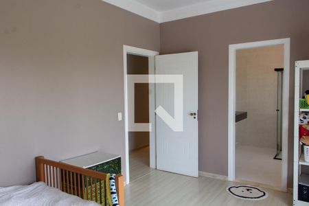 Casa de condomínio à venda com 520m², 4 quartos e 6 vagasSuíte 1