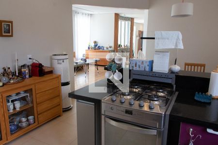 Casa de condomínio à venda com 520m², 4 quartos e 6 vagasCozinha