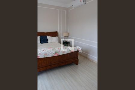 Casa de condomínio à venda com 520m², 4 quartos e 6 vagasSuíte 3