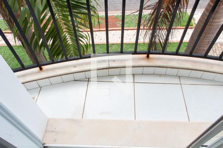 Casa de condomínio à venda com 520m², 4 quartos e 6 vagasVista da Suíte 4