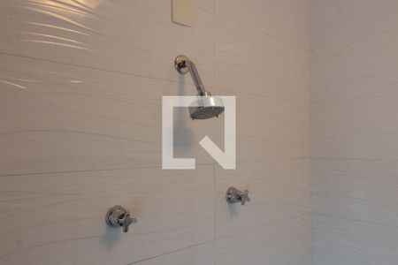 Casa de condomínio à venda com 520m², 4 quartos e 6 vagasBanheiro da Suíte 2