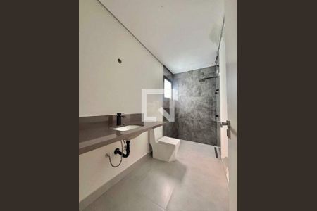 Casa à venda com 342m², 4 quartos e 4 vagas