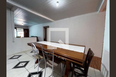 Casa à venda com 130m², 4 quartos e 2 vagas Casa à venda com 130m², 4 quartos e 2 vagasCozinha