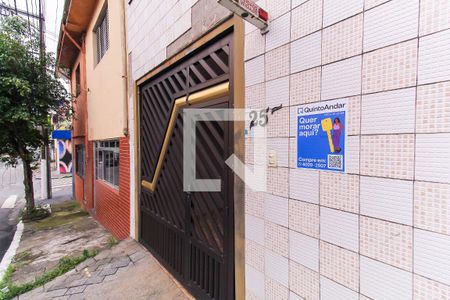 Casa à venda com 261m², 3 quartos e 4 vagas Casa à venda com 261m², 3 quartos e 4 vagasFachada