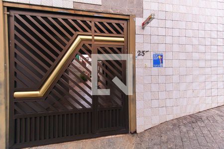 Casa à venda com 261m², 3 quartos e 4 vagas Casa à venda com 261m², 3 quartos e 4 vagasFachada