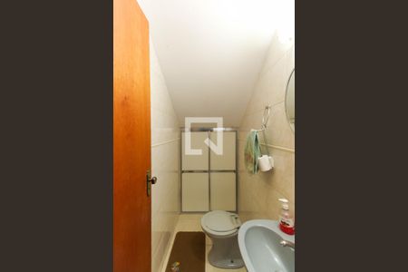 Casa à venda com 261m², 3 quartos e 4 vagas Casa à venda com 261m², 3 quartos e 4 vagasLavabo