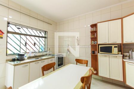 Casa à venda com 261m², 3 quartos e 4 vagas Casa à venda com 261m², 3 quartos e 4 vagasCozinha