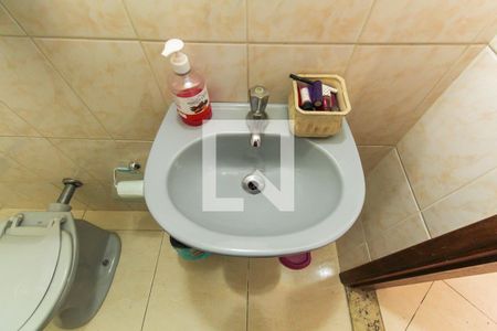 Casa à venda com 261m², 3 quartos e 4 vagas Casa à venda com 261m², 3 quartos e 4 vagasLavabo