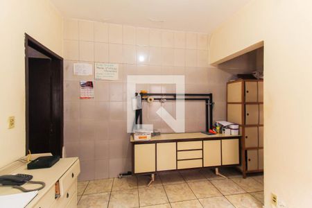 Casa à venda com 261m², 3 quartos e 4 vagas Casa à venda com 261m², 3 quartos e 4 vagasQuarto - Externo